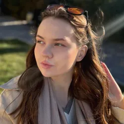 Фотография репетитора Новожилова Виктория Денисовна