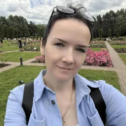 Фотография репетитора Попова Юлия Петровна