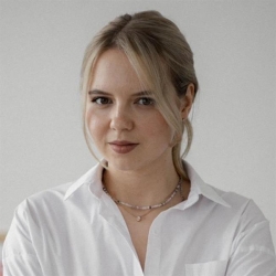 Фотография репетитора Ромашина Анастасия Михайловна