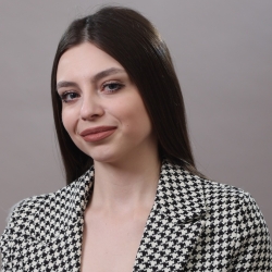 Фотография репетитора Мишина Алина Игоревна