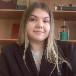 Фотография репетитора Булгакова Алена Александровна