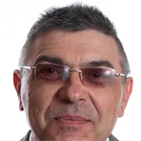 Фотография репетитора Землянов Павел Петрович