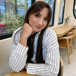 Фотография репетитора Манвелян Эмма Ваграмовна