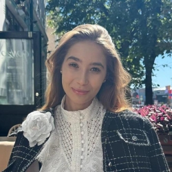 Фотография репетитора Булочникова Арина Евгеньевна