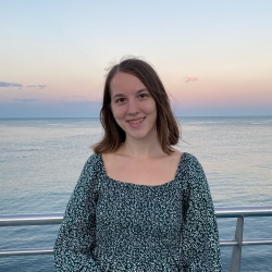 Фотография репетитора Захарова Анна Алексеевна