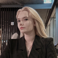 Фотография репетитора Блау Юлия Вячеславовна