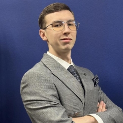 Фотография репетитора Скрылев Максим Дмитриевич