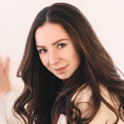 Фотография репетитора Исаева Полина Андреевна