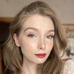 Фотография репетитора Костюченко Ирина Кирилловна