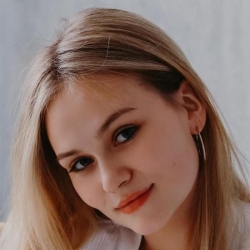 Фотография репетитора Савинова Екатерина Сергеевна