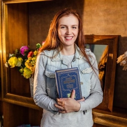 Фотография репетитора Луговкина Анастасия Олеговна