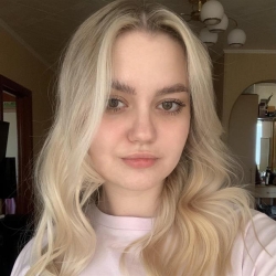 Фотография репетитора Уткина Виктория Юрьевна