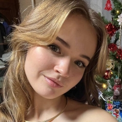 Фотография репетитора Гуляева Анастасия Олеговна