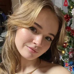 Фотография репетитора Гуляева Анастасия Олеговна