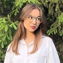 Фотография репетитора Бурдинская Мирослава Витальевна