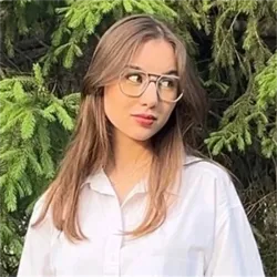 Фотография репетитора Бурдинская Мирослава Витальевна