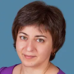 Фотография репетитора Жаркова Елена Ашотовна