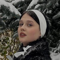 Фотография репетитора Булатова Полина Васильевна