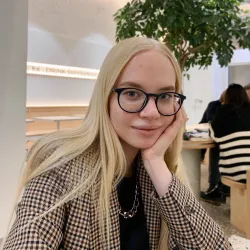 Фотография репетитора Корюкова Дарья Романовна