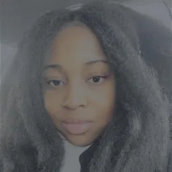 Фотография репетитора Ахуну Уриель Кристель Феми