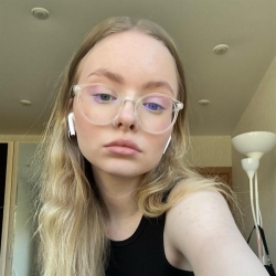 Фотография репетитора Попова Анастасия Евгеньевна