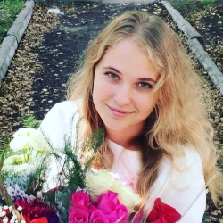 Фотография репетитора Дмитриева Алена Олеговна
