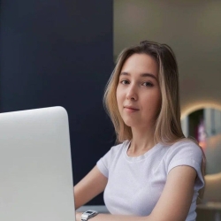 Фотография репетитора Лакуста Анастасия Владимировна