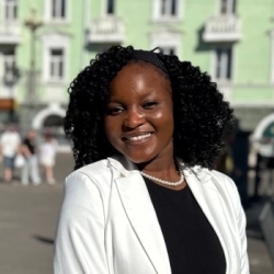 Фотография репетитора Дзоусва Валентайн Ропафадзо