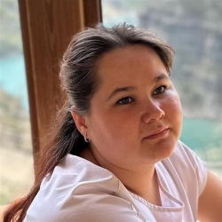 Фотография репетитора Абдулбарова Эльмира Рашидовна