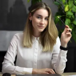 Фотография репетитора Валеева Альбина Маратовна