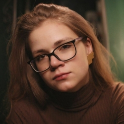 Фотография репетитора Селезнева Алиса Олеговна