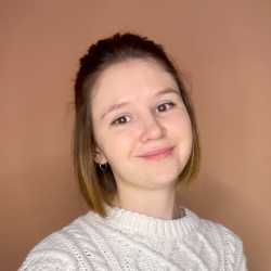 Фотография репетитора Назарова Карина Алексеевна