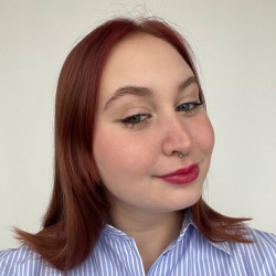 Фотография репетитора Калиниченко Таисия Олеговна