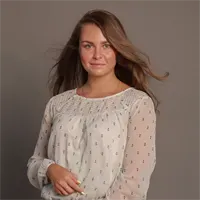 Фотография репетитора Сахарова Александра Сергеевна