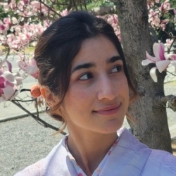 Фотография репетитора Аветисян Лаура Рубеновна