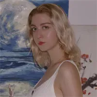 Фотография репетитора Жмуцкая Карина Владиславовна