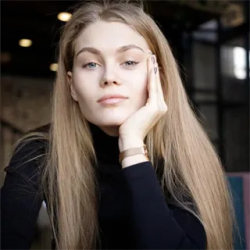 Фотография репетитора Степанова Марина Олеговна