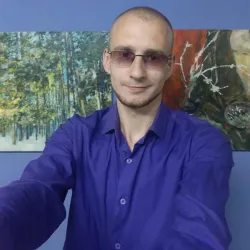 Фотография репетитора Кузвесов Искандер Николаевич