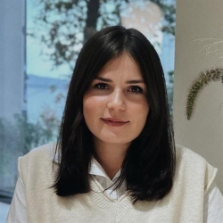 Фотография репетитора Валишина Анастасия Андреевна