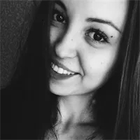 Фотография репетитора Истомина Виолетта Сергеевна