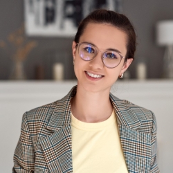 Фотография репетитора Афоньшина Александра Ильинична