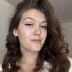 Фотография репетитора Махмудова Ксения Сухробовна