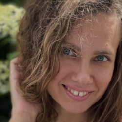 Фотография репетитора Валеева Дарья Алексеевна