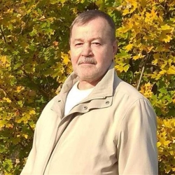 Фотография репетитора Петров Сергей Владимирович