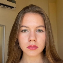 Фотография репетитора Багринцева Полина Александровна