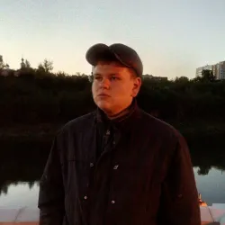 Фотография репетитора Леонов Илья Эдуардович