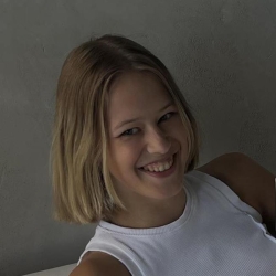 Фотография репетитора Боголюбова Дарья Олеговна