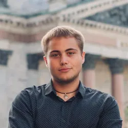 Фотография репетитора Леоненко Денис Александрович