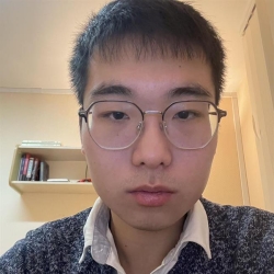 Фотография репетитора Жэнь Тяньюй 