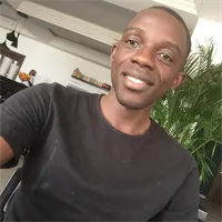 Фотография репетитора Муанга Хиларси Клодин Джант 